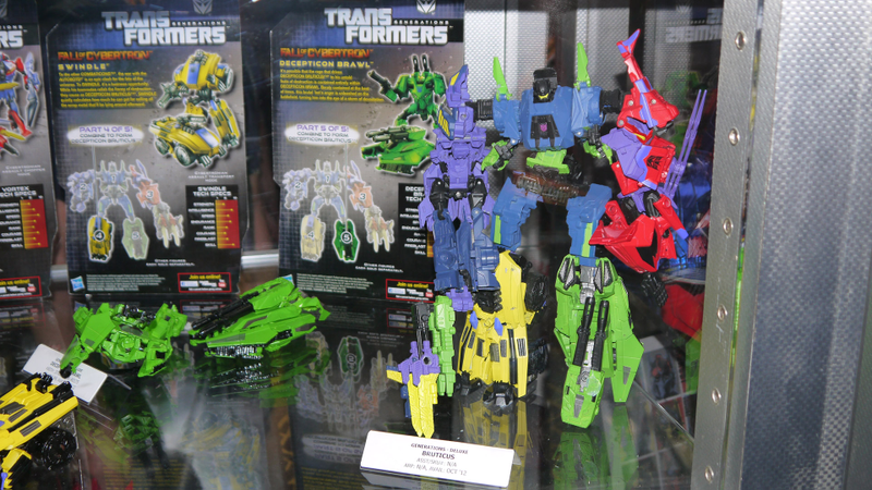 Illustration for article titled Don't Like Grimlock? Here are All the Transformers Hasbro Brought to San Diego